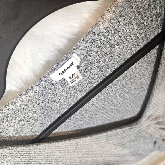 Garage Ruched Tie Long Sleeve Crop Top - Picture 2 of 4